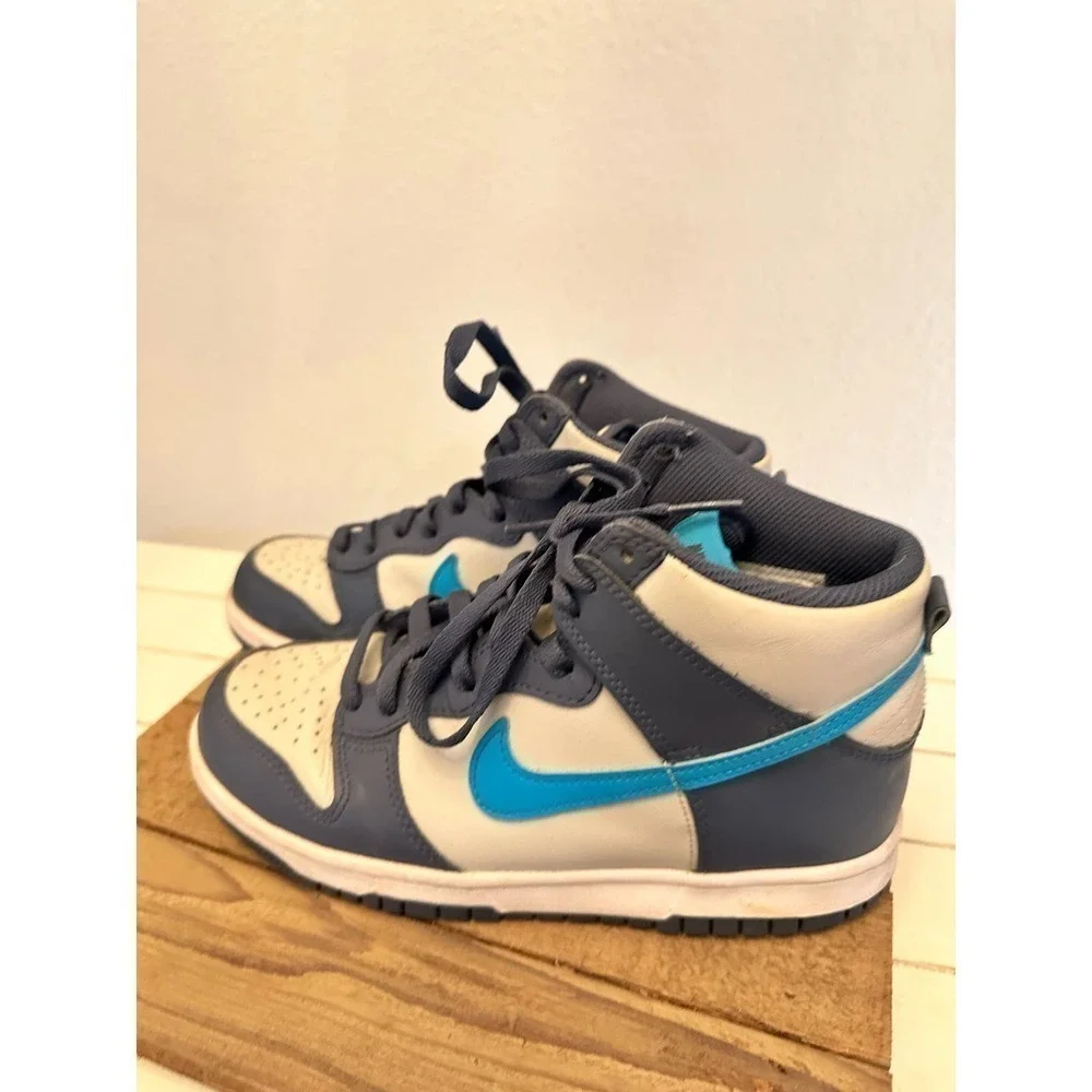 Nike Dunks, light bone, diffused blue  youth size 5 1/2  Authentic